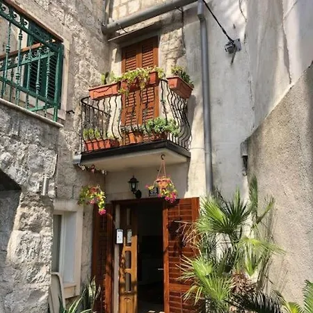House In Centar With Terrace Holiday home