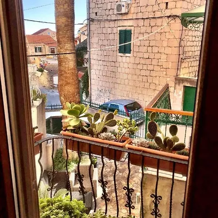 House In Centar With Terrace Semesterbostad Split